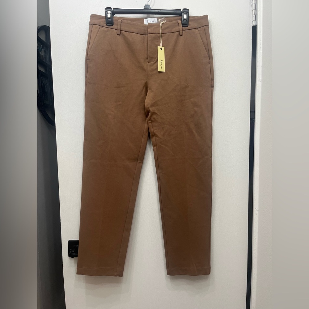 NWT Korye Women’s Straight Leg Pants